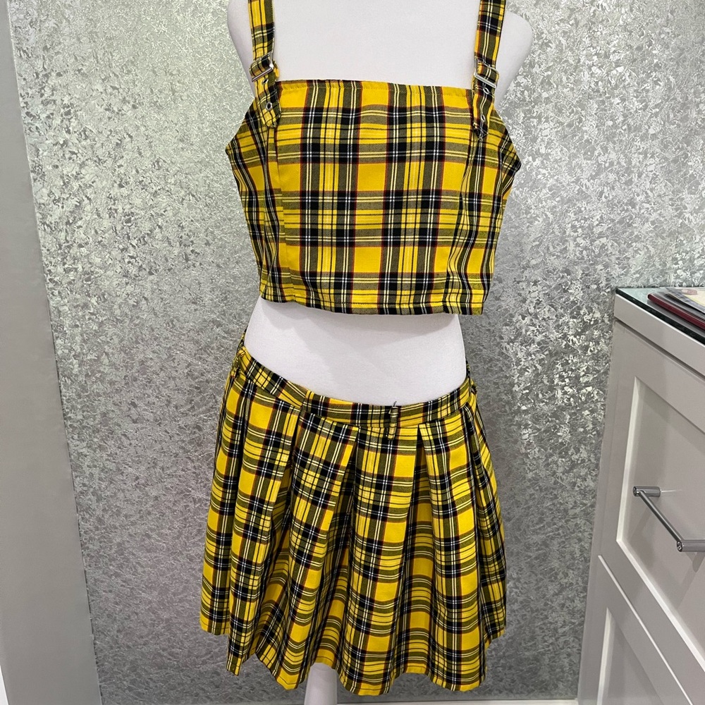 Hot Topic Yellow Plaid Two-Piece Set Size Large